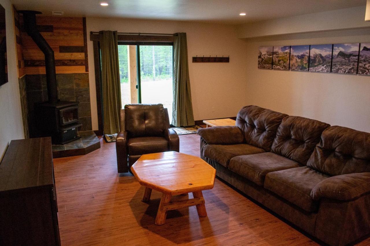 Glacier Homestead Coram Екстер'єр фото