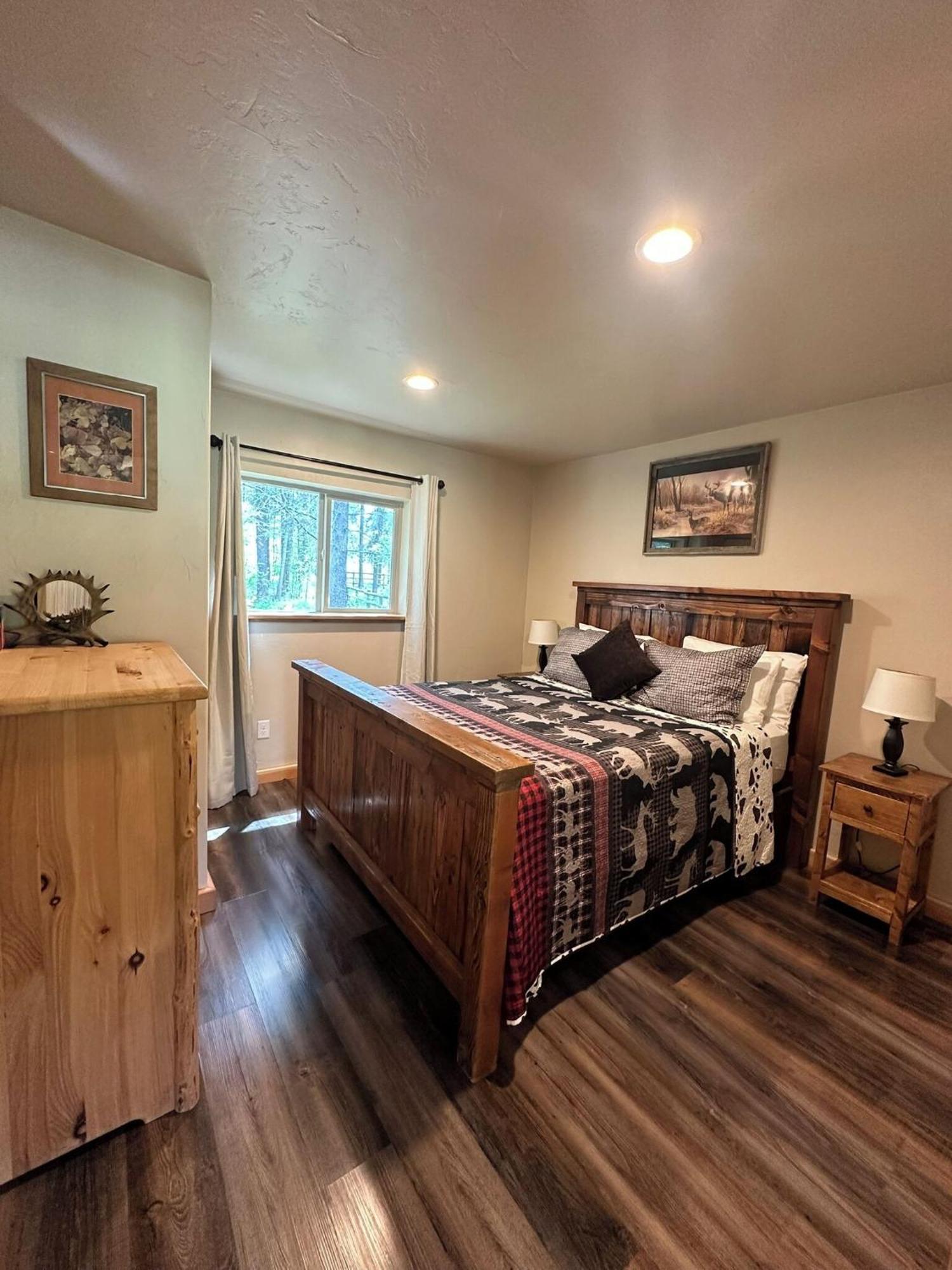 Glacier Homestead Coram Екстер'єр фото