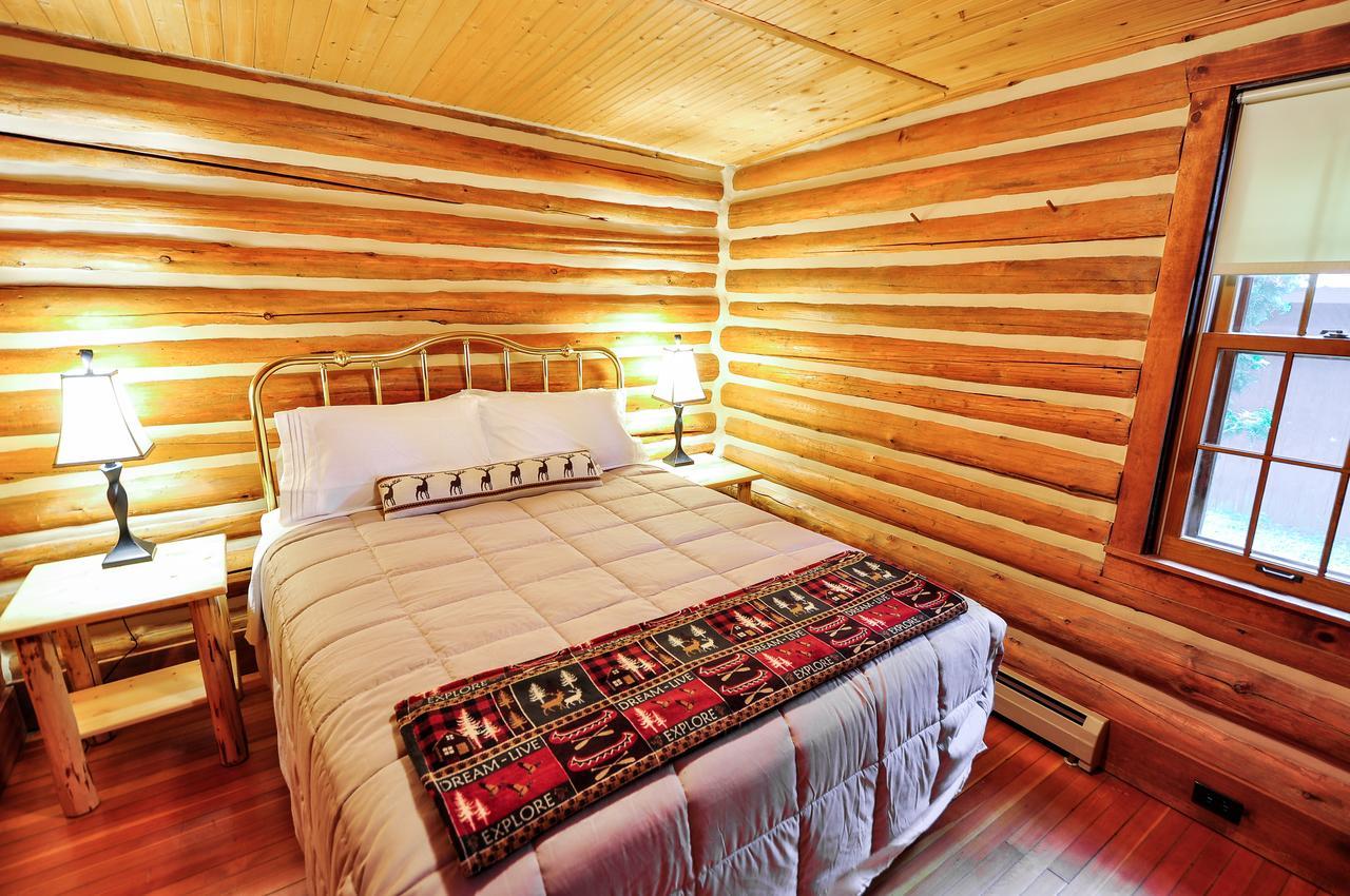 Glacier Homestead Coram Екстер'єр фото