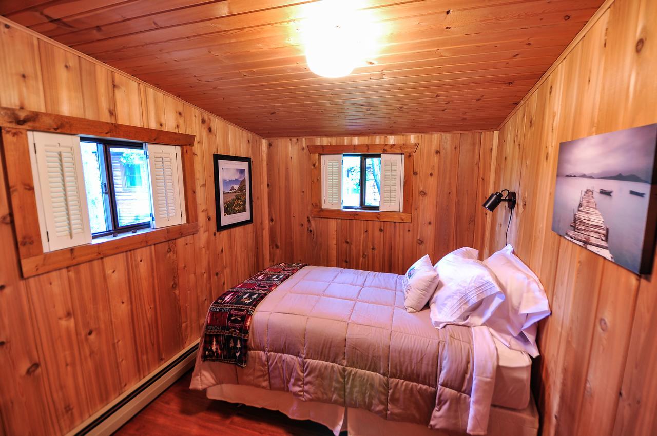 Glacier Homestead Coram Екстер'єр фото
